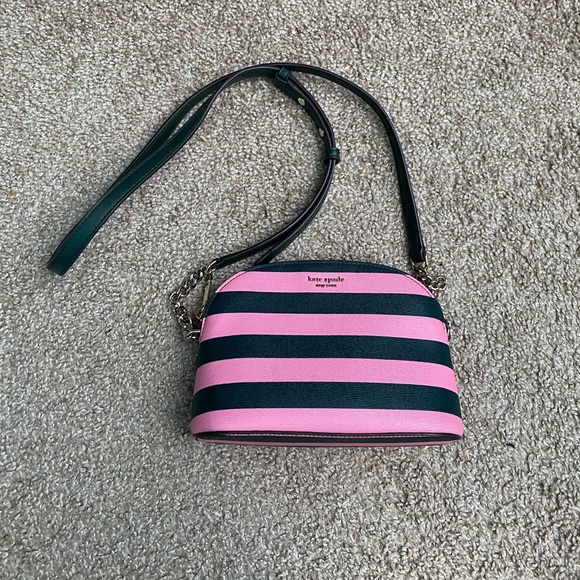 kate spade Handbags - Kate Spade Sylvia small dome crossbody
